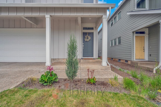 8943 SW Vermillion Dr in Tualatin, OR - Building Photo - Building Photo