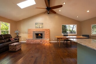 181 N Padre Juan Ave in Ojai, CA - Building Photo - Building Photo