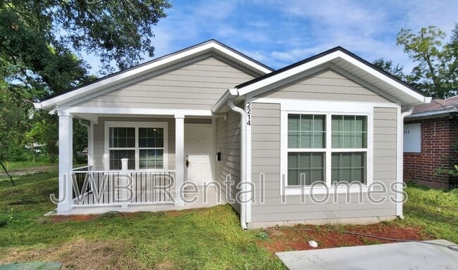 2214 Spires Ave in Jacksonville, FL - Building Photo - Building Photo