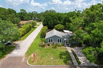 719 W Woodlawn Ave in Tampa, FL - Building Photo - Building Photo