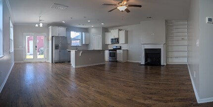 115 Yorkshire Dr in Moncks Corner, SC - Foto de edificio - Building Photo