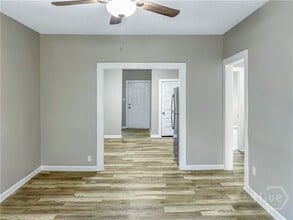 5021 Temple St in Savannah, GA - Building Photo - Building Photo