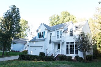 204 Swiss Lake Dr in Cary, NC - Building Photo - Building Photo