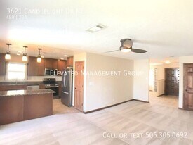 3621 Candlelight Dr NE in Albuquerque, NM - Building Photo