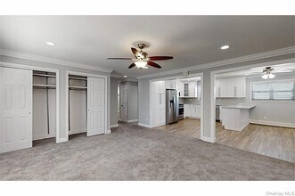 807 Lake Blvd in Lindenhurst, NY - Building Photo - Building Photo