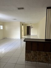 8000 SW 9th Ter in Miami, FL - Building Photo - Building Photo