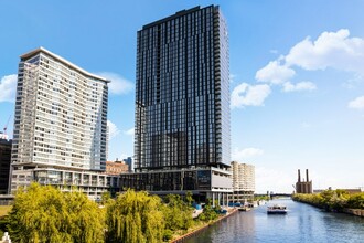 The Reed in Chicago, IL - Building Photo - Building Photo