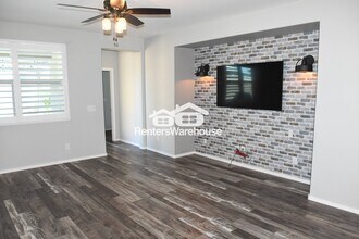 3048 W Thorn Tree Dr in Phoenix, AZ - Building Photo - Building Photo