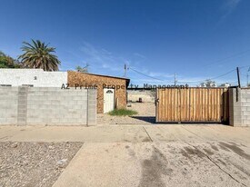 902 N 15th Ave in Phoenix, AZ - Building Photo
