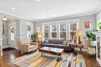 3018 N Kostner Ave in Chicago, IL - Foto de edificio - Building Photo