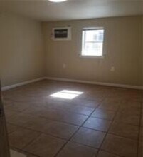 4237 S Galvez St in New Orleans, LA - Building Photo - Building Photo