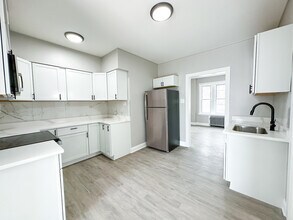 4045 W Argyle St in Chicago, IL - Building Photo - Building Photo