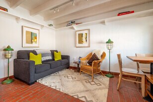 616 1/2-721 Galisteo St in Santa Fe, NM - Building Photo