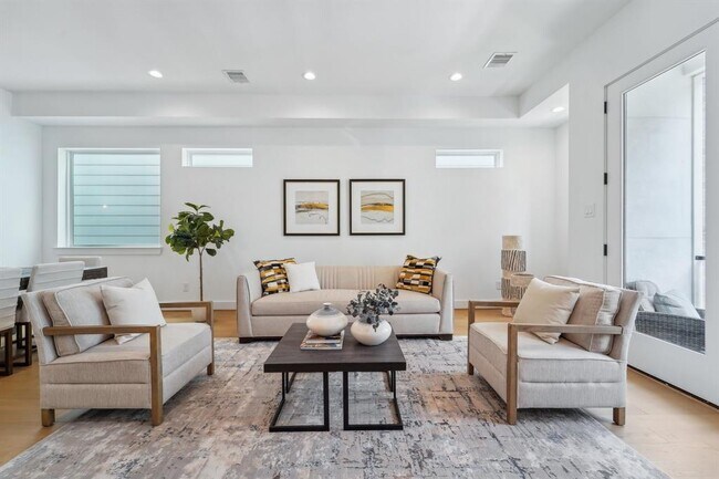 property at 2623 Jackson St