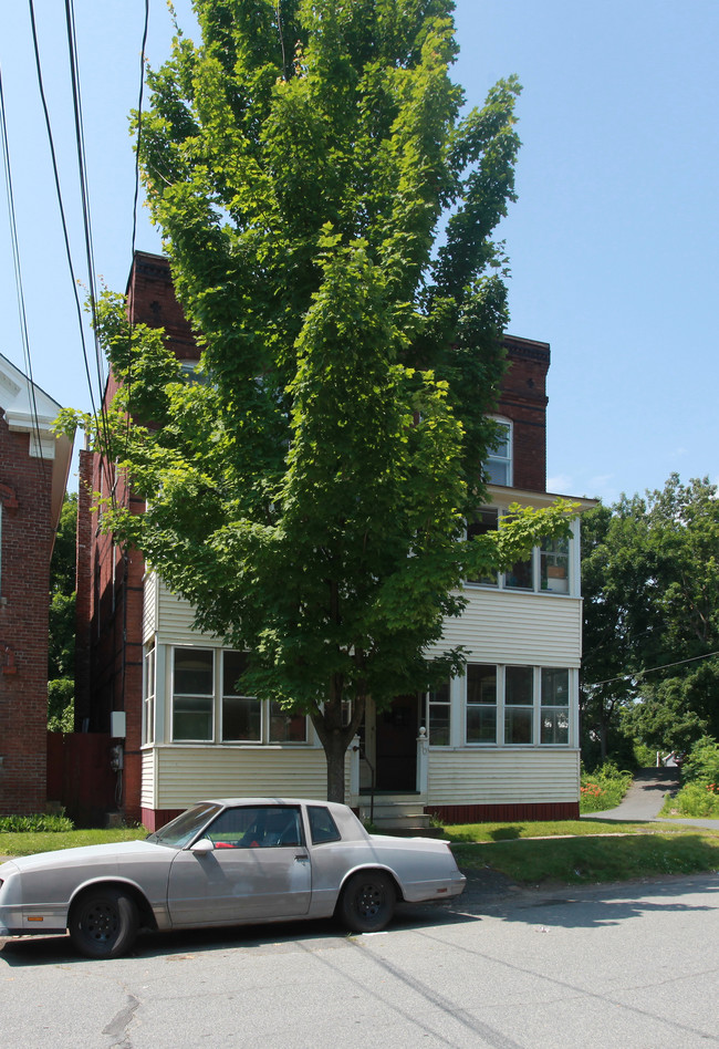 10 4th St in Turners Falls, MA - Building Photo - Building Photo