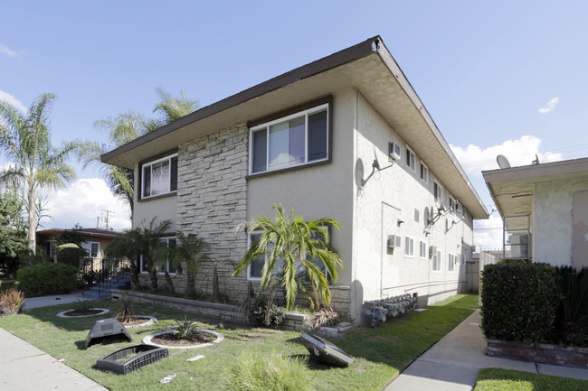 1120 N East St in Anaheim, CA - Building Photo - Building Photo