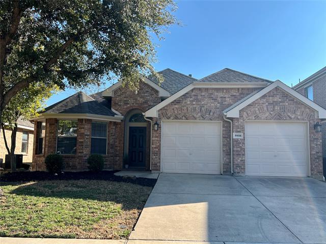 3932 Ringdove Way in Roanoke, TX - Building Photo