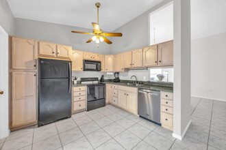 130 Sherwood Cir in Jupiter, FL - Building Photo - Building Photo