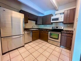 555 E 10th Ave in Denver, CO - Building Photo