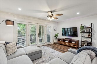 3650 Ashford Dunwoody Rd NE in Atlanta, GA - Building Photo - Building Photo