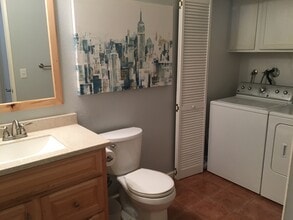 18526 Mayall St, Unit #A in Los Angeles, CA - Building Photo - Building Photo