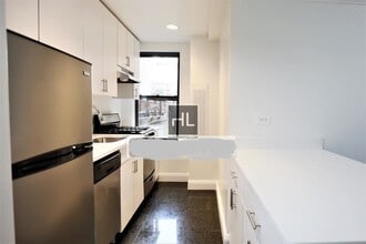 137 E 38th St in New York, NY - Building Photo - Building Photo