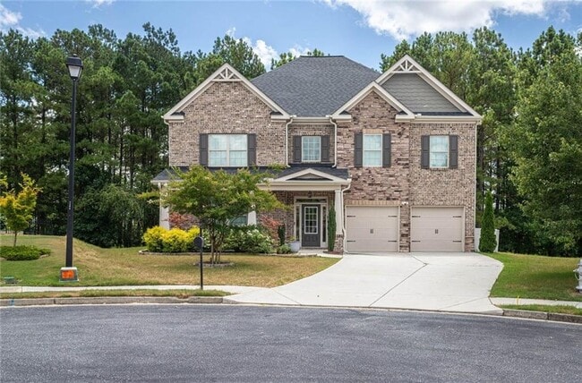property at 2276 Caledonia Dr SE