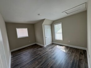 1210 E Whittier St in Columbus, OH - Building Photo - Building Photo