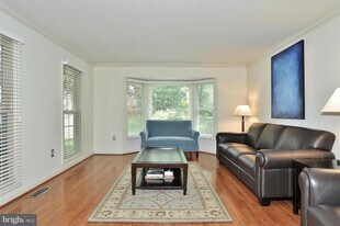 7509 Mullingar Ct in Springfield, VA - Building Photo