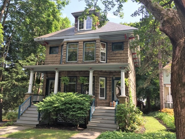 34 Pleasant Ave, Unit 34 in Portland, ME - Building Photo - Building Photo