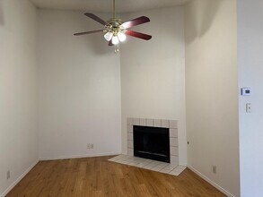9933 Ardash Ln in San Antonio, TX - Building Photo - Building Photo