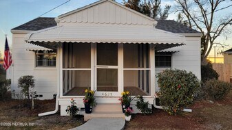 4625 Riverdale Rd in Jacksonville, FL - Building Photo