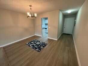 1255 The Grove Rd in Orange Park, FL - Building Photo - Building Photo