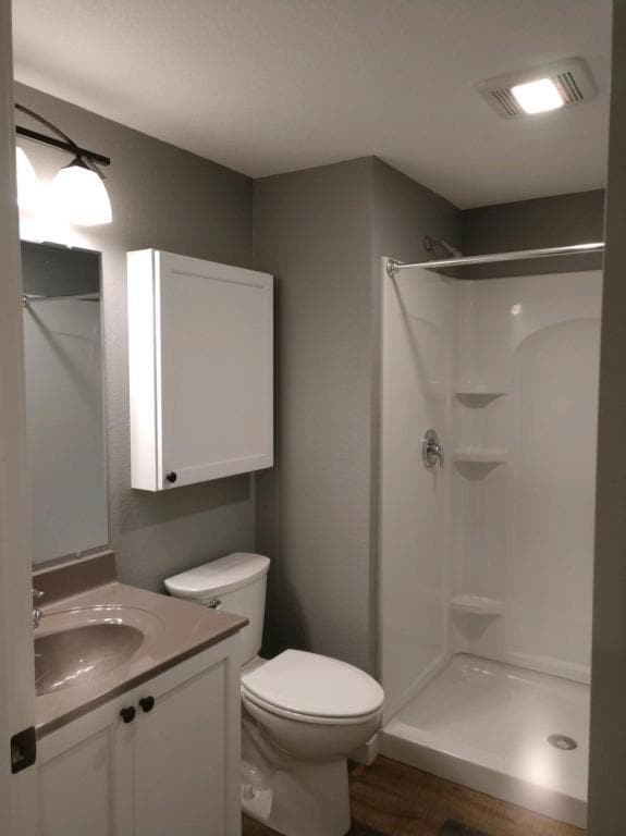 210 W 5th Ave in Shell Lake, WI - Building Photo - Building Photo