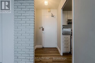 40 Homewood Ave in Toronto, ON - Building Photo - Building Photo