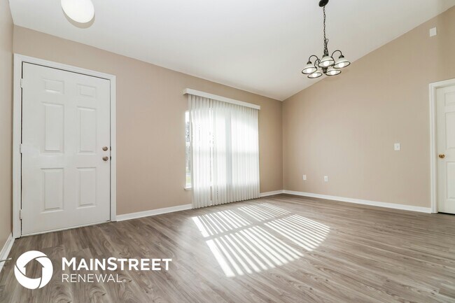 14336 Coronado Dr in Spring Hill, FL - Foto de edificio - Building Photo