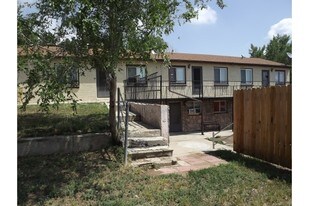 3340 S Canosa Ct in Englewood, CO - Building Photo