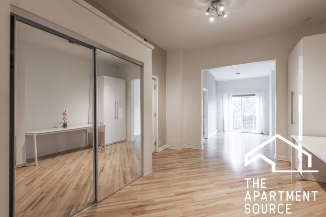 2554 W Cortland St, Unit 1f