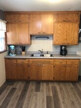 7009 W Lloyd St in Wauwatosa, WI - Building Photo - Building Photo