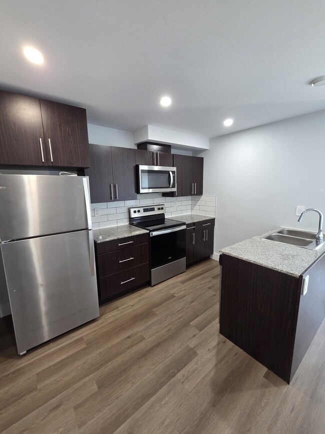 25 Lynnett Rd in Halifax, NS - Building Photo - Building Photo