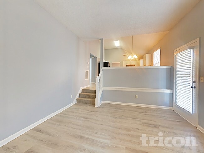 1100 Village Oaks in Jonesboro, GA - Foto de edificio - Building Photo