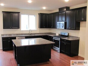 58 Cannon St in North Brunswick, NJ - Building Photo - Building Photo