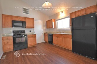 1024 S Waco Way in Aurora, CO - Building Photo - Building Photo