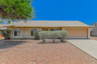 8609 W Townley Ave in Peoria, AZ - Building Photo