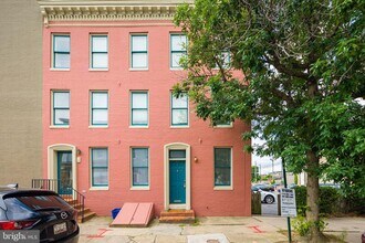 1 W Henrietta St in Baltimore, MD - Building Photo - Building Photo