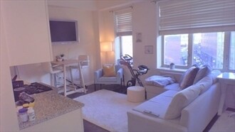 35 Fay St, Unit 410 in Boston, MA - Building Photo