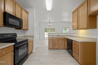 4805 Ayden Mill Rd in Apex, NC - Building Photo - Building Photo