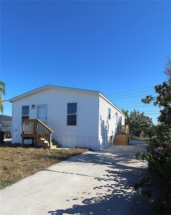 4117 10th St Ct E in Ellenton, FL - Building Photo