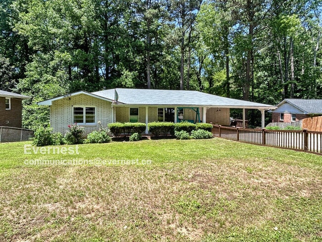 property at 1584 Camelot Cir