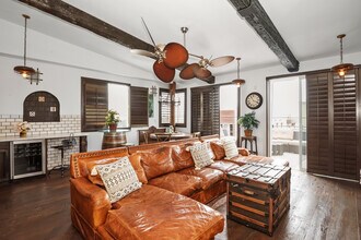 1506 Palm Dr in Hermosa Beach, CA - Foto de edificio - Building Photo